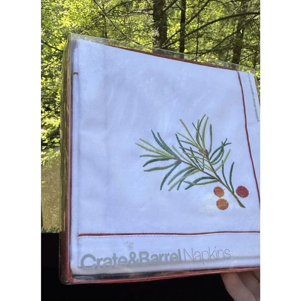 Crate & Barrel Christmas Holiday Yuletide Dinner Napkins Set Of 12 -46D